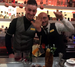 Aperitivo a Napoli: Tutti pazzi per i cocktail e taglieri di qualità del Pacù 