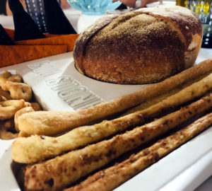 Blu Stone Restaurant: Un piccolo paradiso gastronomico a Castellammare 