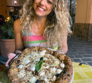Napul’è di Falanga Carmine a Lacco Ameno: pizza fragrante e morbida con un’asso nella manica