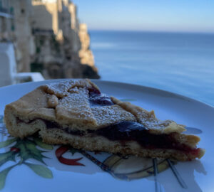 Caffe serafini: la colazione da vivere sul balconcino esclusivo a picco sul mare