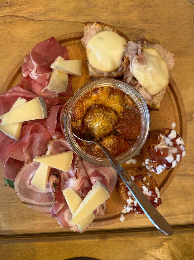 Vini e Boccacci nola