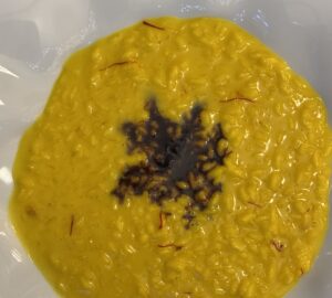 L’amo bistrot a Piazzetta Marinari unisce il bere bene a cibo di qualità